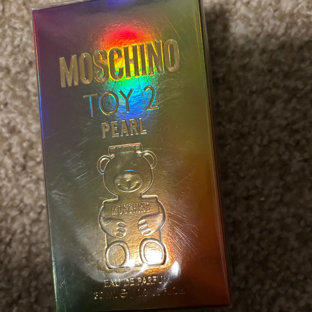 Toy 2 Pearl Eau de Parfum Spray Moschino
